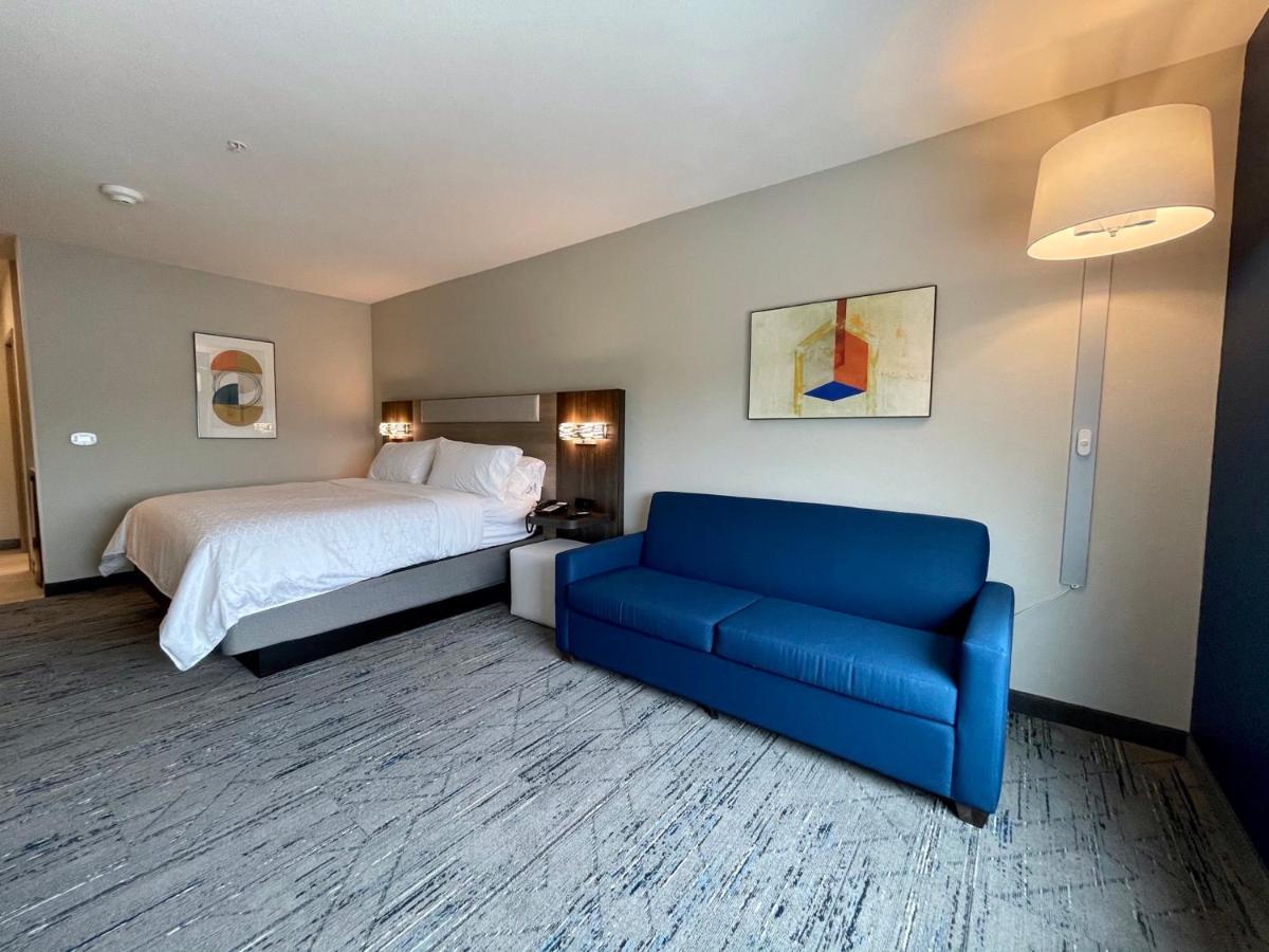 Holiday Inn Express & Suites - Ft. Smith - Airport By Ihg Fort Smith Exterior photo